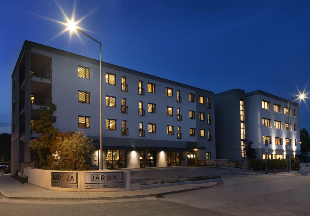 Barok Hotel And Apartments Bratislava Exteriör bild